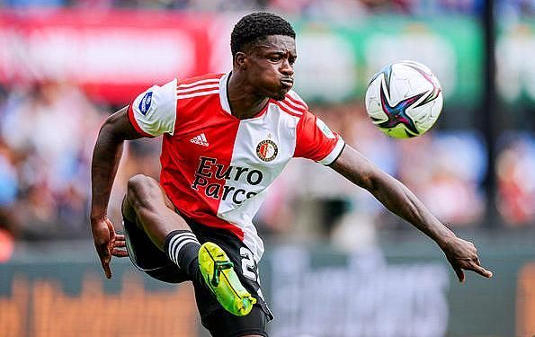 为什么投手对新球的摩擦力有要求